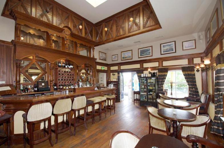 Island View Hotel Malahide Exterior photo